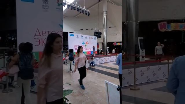 Радость, привет! Наташа Попова, Мега парк. смотреть онлайн