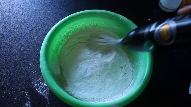 Пирог с клубникой на кефире в духовке смотреть онлайн