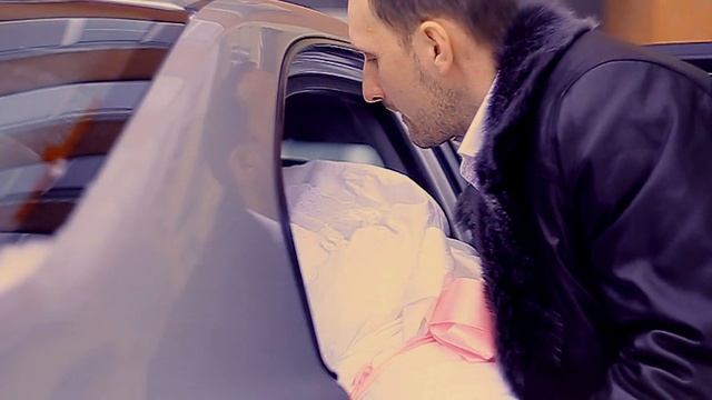 Выписка из роддома - Марьяна (видеосъемка встреча в роддоме видео 2014) смотреть онлайн