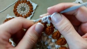 Вяжем квадрат и соединяем.