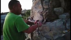 фонтаны , водопады, в  виде декоративной   скалы  из  арт бетона,  мастерская   Бека  из  Самарканд