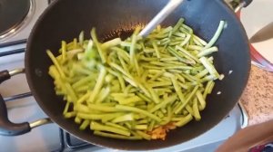 Салат из Джандо (Стручки фасоли)