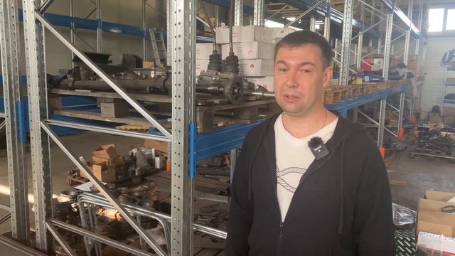 Виды стеллажного оборудования / паллетные фронтальные стеллажи / среднегрузовые полочные стеллажи