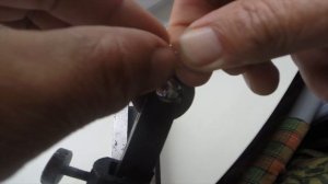 Вязание мушки для окуня из люрекса, видео rybachil.ru