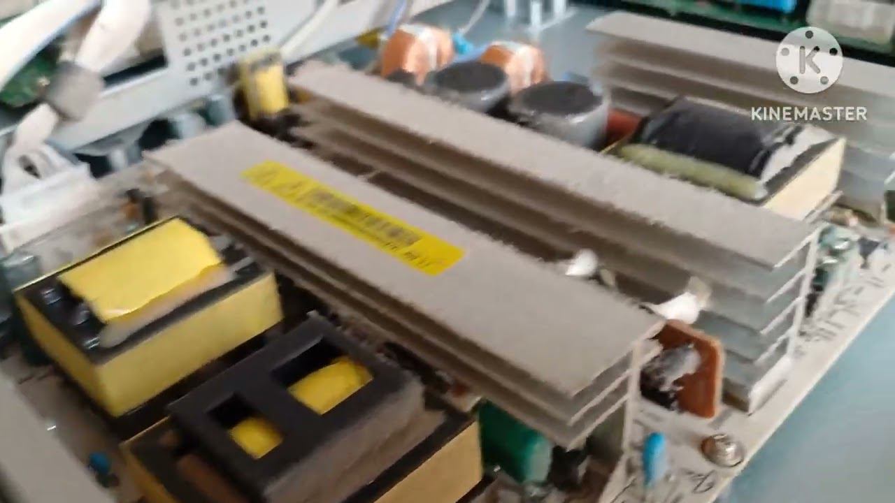 Горизонтальные полоски на телевизоре плазма. Попробовал починить. смотреть онлайн