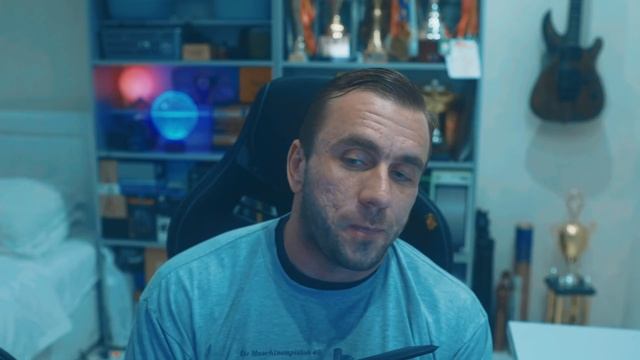 Площадка vs Зал. Можно ли занятиями на турниках/брусьях полностью заменить работу в тренажрном зале смотреть онлайн