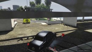 ОГРОМНАЯ МАШИНА ГОНИТСЯ ЗА МАЛЕНЬКИЙ ЧЕРНОЙ МОЛНИЕЙ! КОШКИ МЫШКИ В GTA 5 ONLINE (ГТА 5 ОНЛАЙН)
