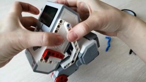 Очень простая тележка Lego EV3. Сборка