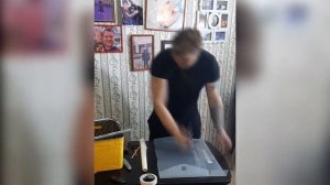 Видеоинструкция как из подручных средств создать детский световой стол для рисования песком