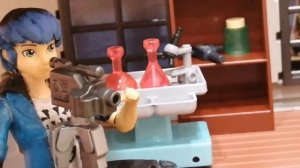 Маринетт, Адриан, Хлоя закрыты в доме с привидением.  ОНО рядом.