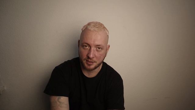 СОФТБОКС своими руками из картона и блестящего скотча / свет для фото видео сьемки смотреть онлайн