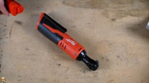 Трещотка на АКБ Milwaukee M12 2457 (IR) и 2456