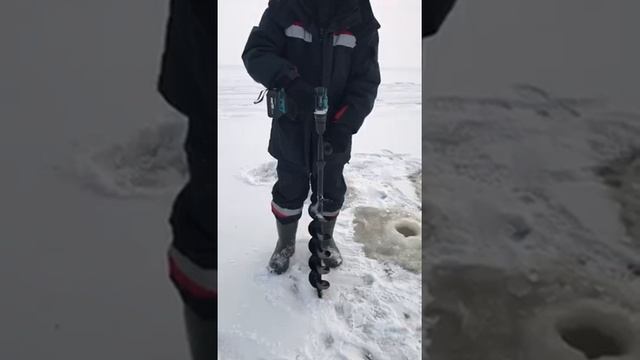 Шуруповерт для ледобура за 3000 рублей с алиэкспресс.