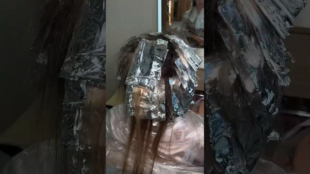 Делаем сложное окрашивание шатуш! #shots #шатуш #балаяж #окрашивание #волосы #осветлениеволос смотреть онлайн