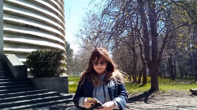 Оптический телескоп и парк на территории Научного.