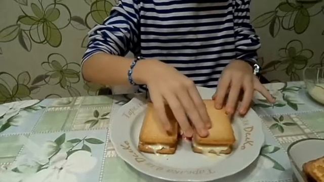 КАК ПРИГОТОВИТЬ ПИРОЖНОЕ "M&Ms" ЛЕГКО И ПРОСТО. Рубрика "Готовимся к Новому году". смотреть онлайн