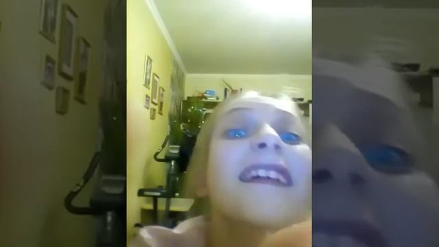 Танцую вафли и пою тролль смотреть онлайн