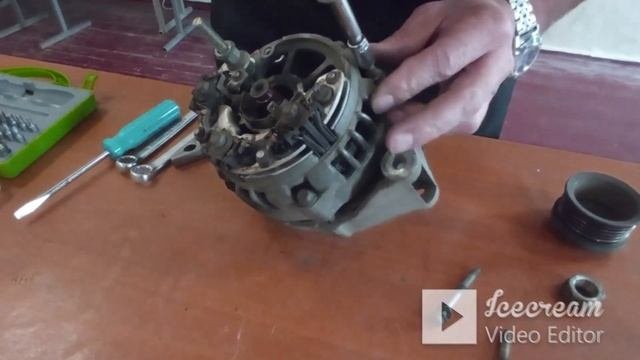 Генератор автомобильный. Automobile Generator.