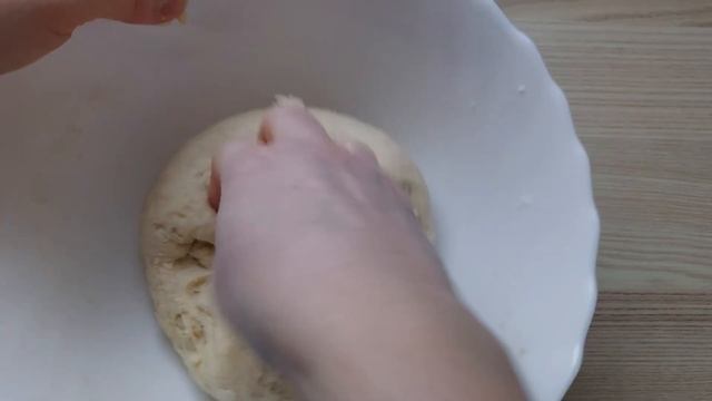 Быстрое печенье на кефире.  Вкусная, простая выпечка к чаю. Рецепт печенья без особых затрат