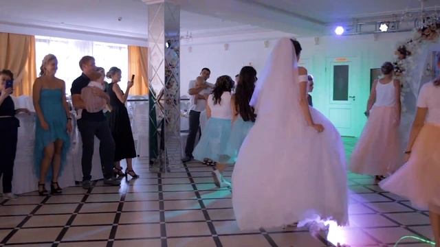 Флешмоб от Невесты с подружками