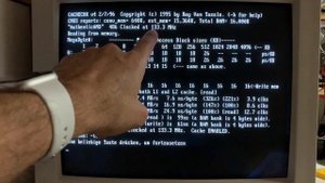 Intel Pentium 66 MHz VS AMD 486 X5-133 MHz