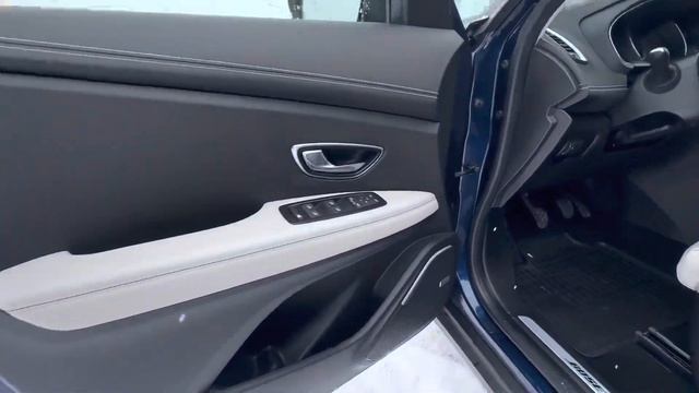 Высокая цена за небольшой пробег. Купили бы себе такой? Renault Grand Scenic 4 Bose. Псков. смотреть онлайн