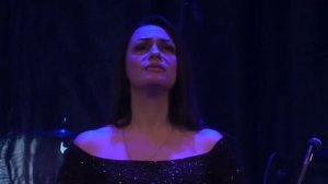 "Шербургские зонтики"  - "Les Parapluies de Cherbourg" en russe (М. Легран/M. Legrand)