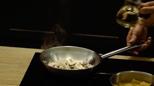 Готовим за 15 минут: равиоли фунги в грибном соусе терияки смотреть онлайн