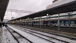 Поезд Деда Мороза прибывает на Белорусский вокзал 27 декабря 2023 года