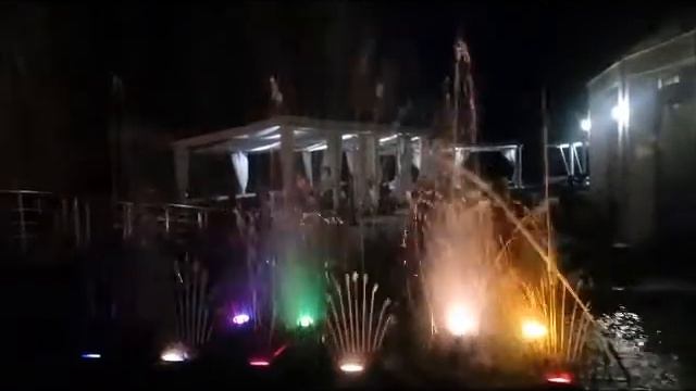 Танцующие фонтаны Ялта