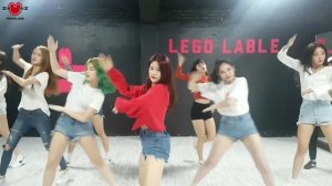MOMOLAND - “BAAM“ Moving Dance Practice