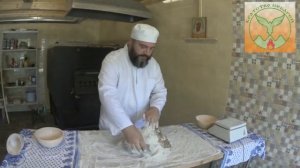 Дворянский. Заварной хлеб на ржаной закваске с семенами.