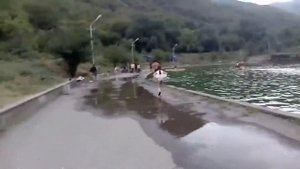Пляж в городе Капан и не только (Армения)