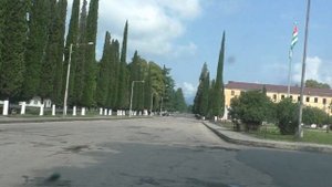 Абхазия, город Ткуарчал, поездка в больницу по городу.