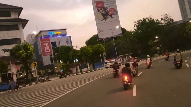 Jakarta || Road Trip || Indian Exploring Jakarta || Indonesia || A Beautiful City смотреть онлайн