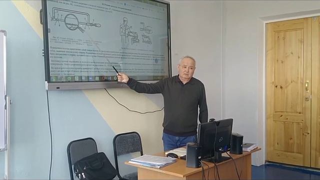 Резание металла ножовкой