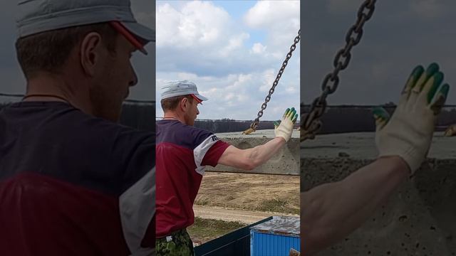 Монтаж плит перекрытия дома из газоблока
