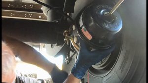 Дальнобой по Америке,И снова проблемма,-Замена энергоаккумулятора в пути