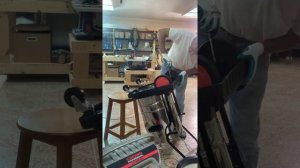 Unboxing Professional Vacuum Cleaner Crown CT 42030 3000W - مكنسة كراون احترافية ٣٠٠٠ وات