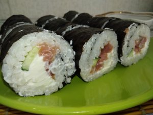 Как приготовить вкусные роллы дома. Простой и быстрый рецепт.