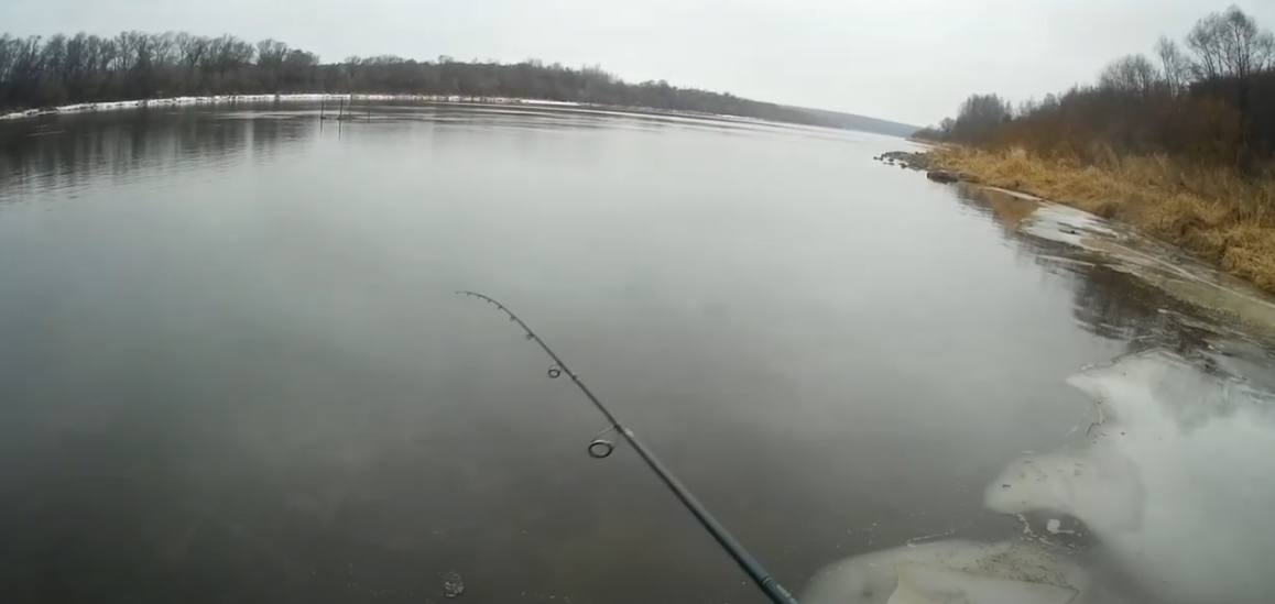 Рыбалка на спиннинг с берега зимой! Зимний спининг!