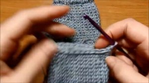 Рукавички для девочки крючком. Вяжем от пальчиков к резинке