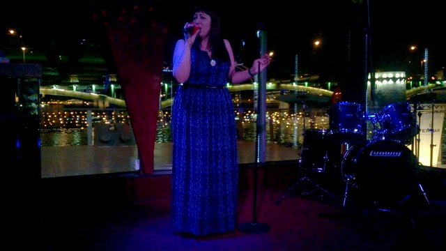 песня девчонки долина. песня девчонки долина. девушка из клипа чудная долина. песня девчонки долина. песня девчонки долина.