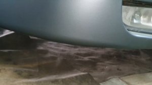 Убираем мелкие царапины на бампере