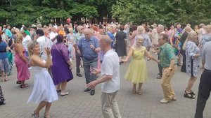 03.07.2023.???Обманула.Игорь Ашуров.В Гомельском парке.