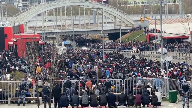 Москва мечеть «Шухада» Айт намаз