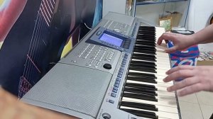 мс Тоша на синтезаторе( ямаха PSR 1500) песня фантом