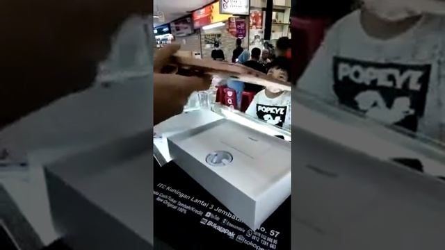 Macbook Air 2020 MWTL2 Gold/13inch/Ci3/8GB/256GB Bnib iBox Resmi Di ErbossMobile Bisa TT/Kredit смотреть онлайн