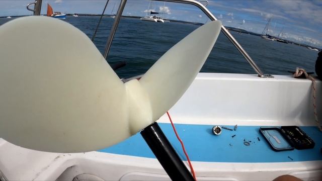 CRAZY FAST DRILL POWERED BOAT MOTOR! Sailing Meraki | Ep.47 смотреть онлайн