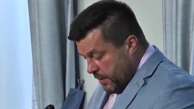 На пляжах Севастополя установят нестационарные торговые объекты смотреть онлайн